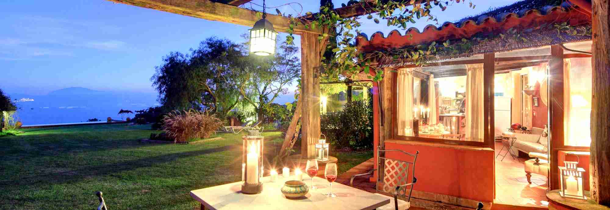 Cliff cottage with Africa view, marvellous gardens, WiFi and pool