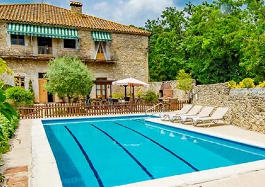 Large Traditional Holiday Villa With Private Pool In Girona Spain
