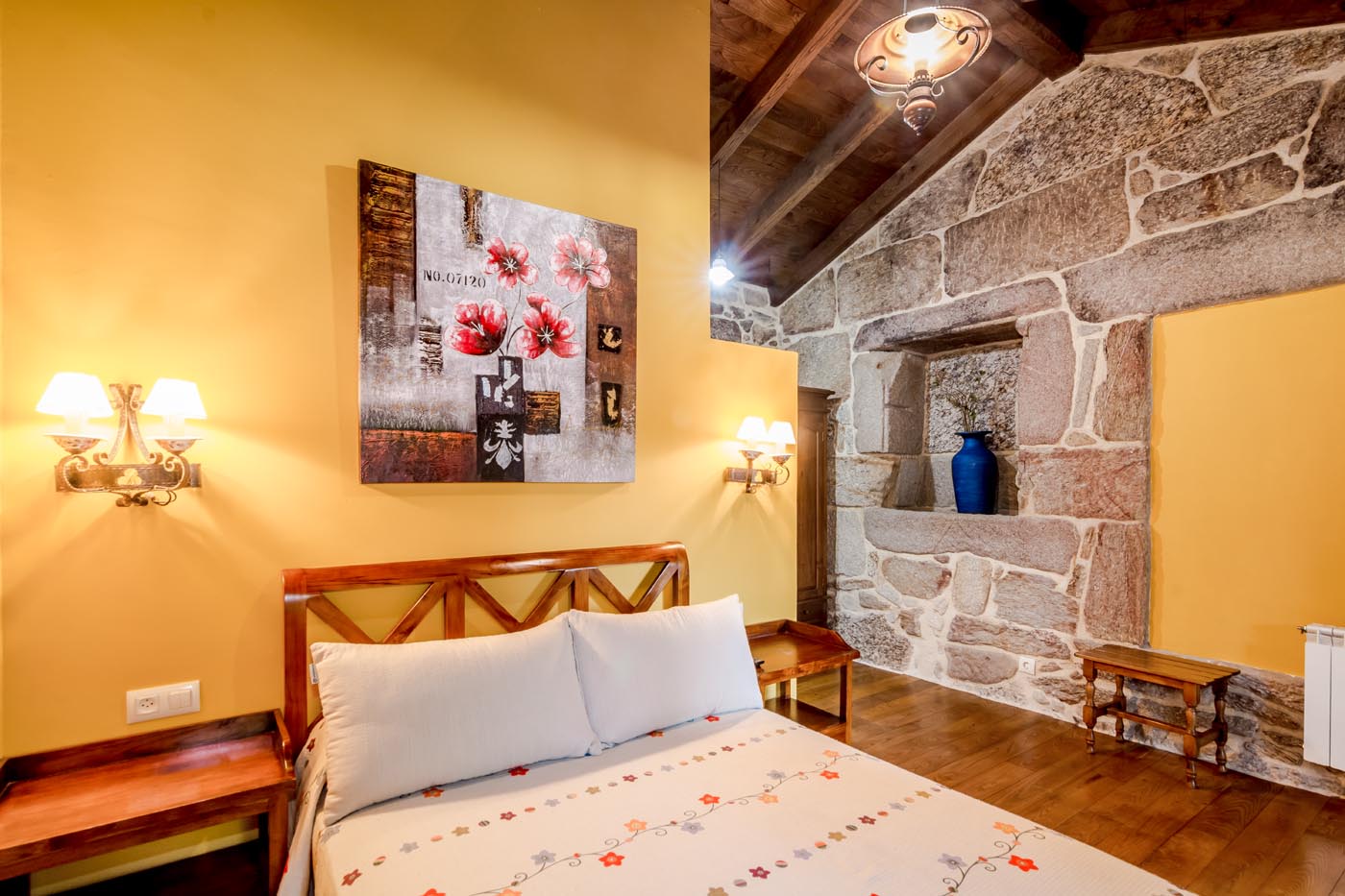 Habitación con cama doble