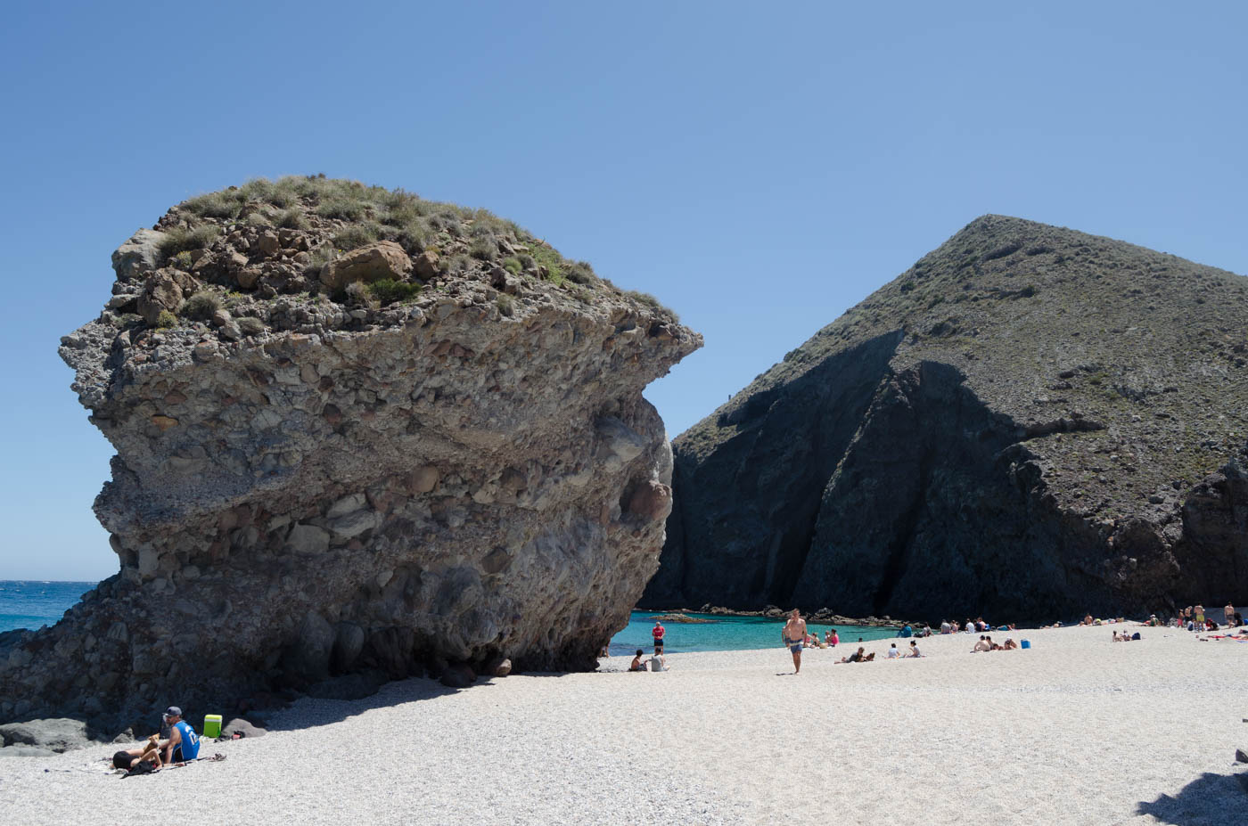 Calas locales tranquilas y playas de arena 