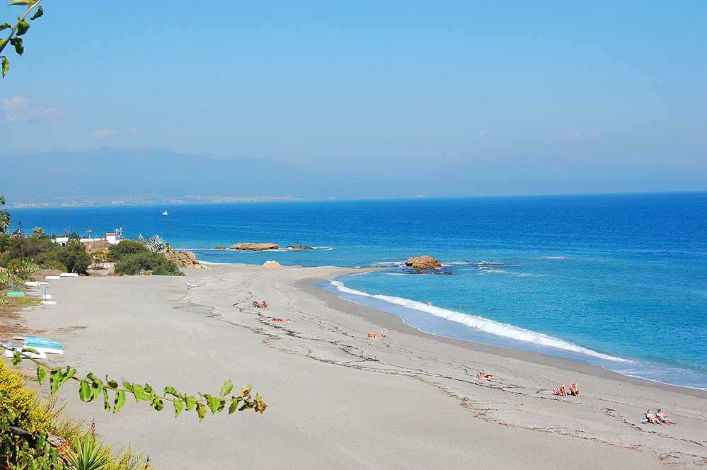La playa de Sabinillas está a 30 minutos 