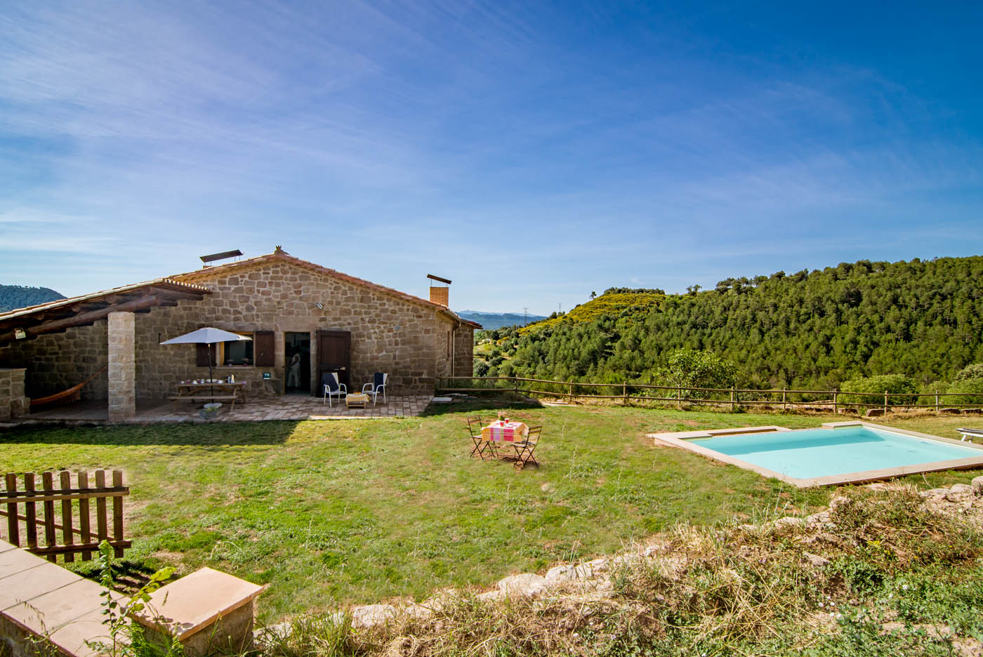 Un gran lugar vacacional en un entorno mediterráneo 