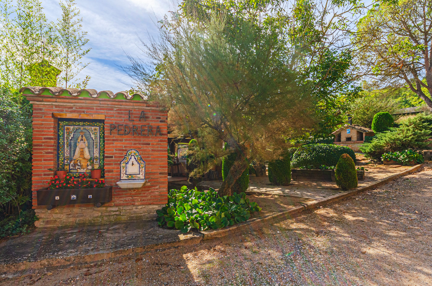 Access to pool area with barbecue area etc