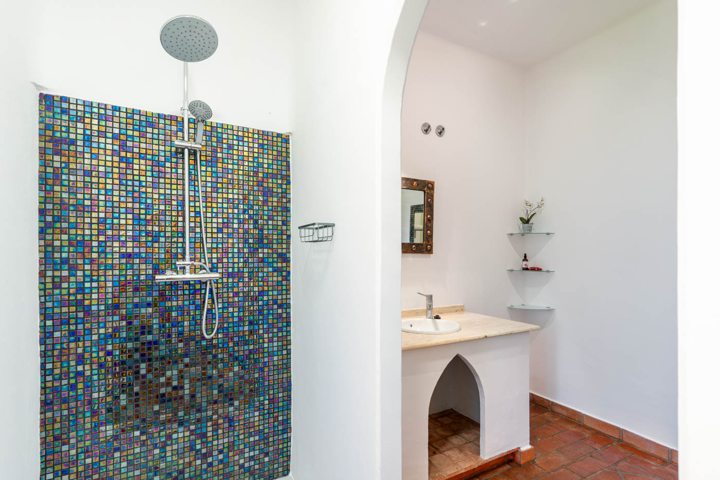 Master bedroom bathroom