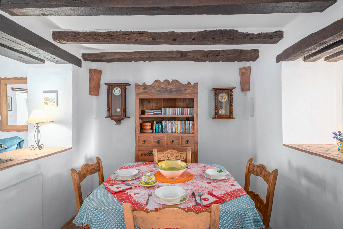 Dining area is next to the kitchen