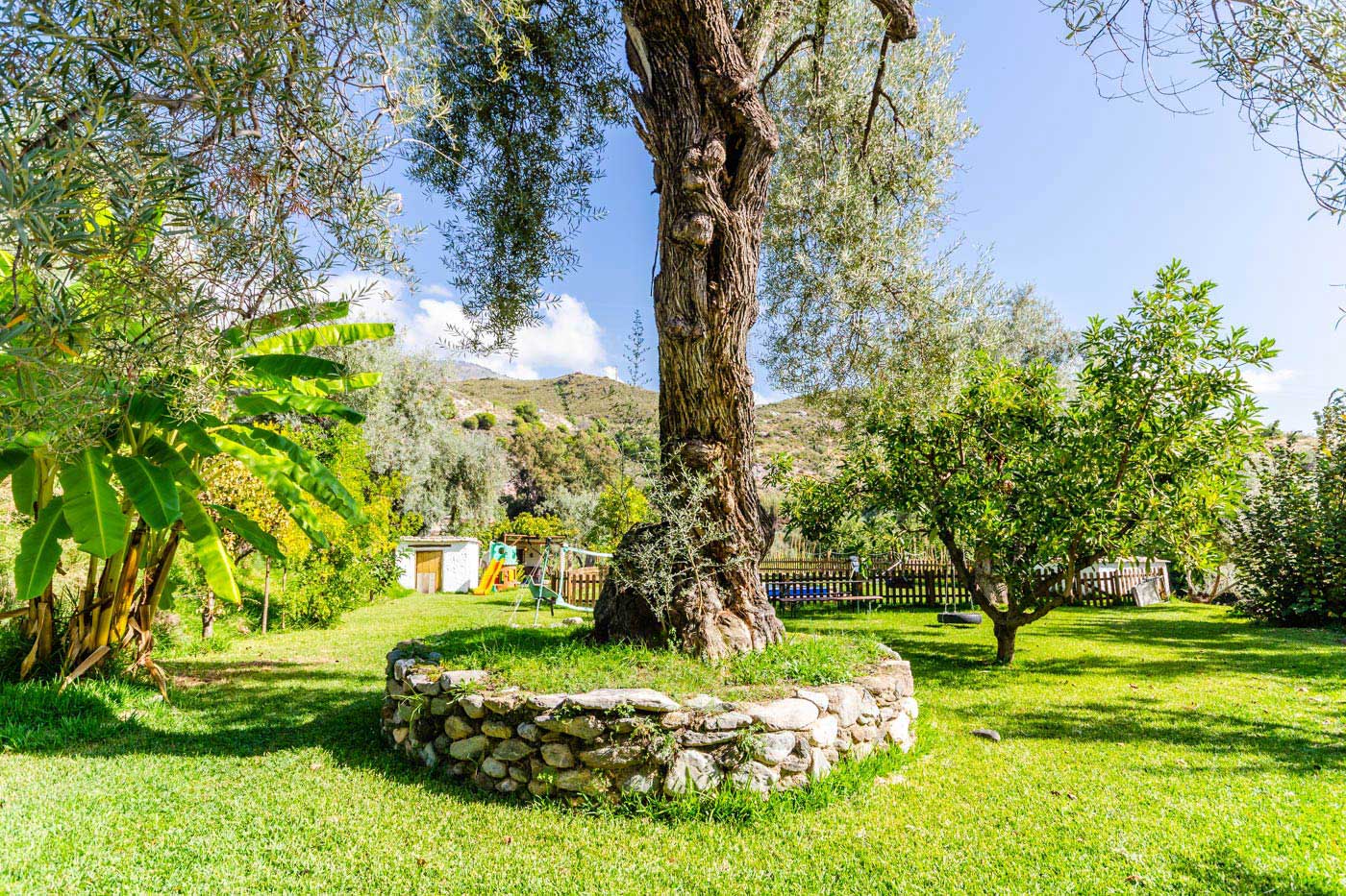 Extensive gardens perfect for children