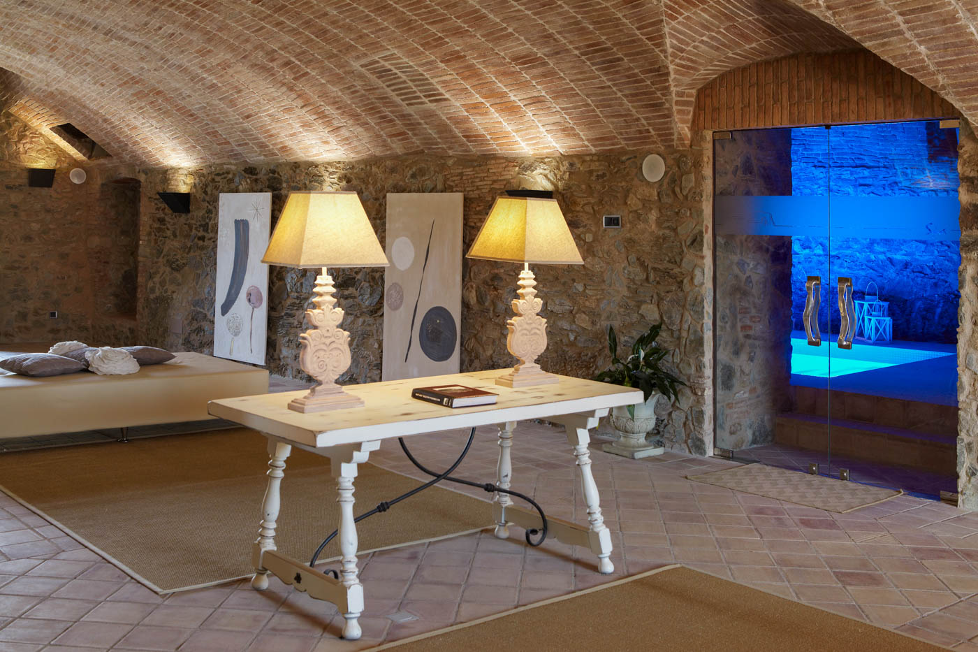 Acceso a zona de spa