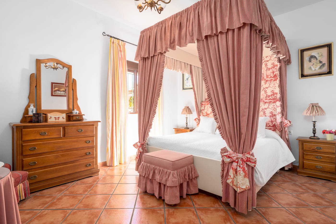 Habitación con cama doble
