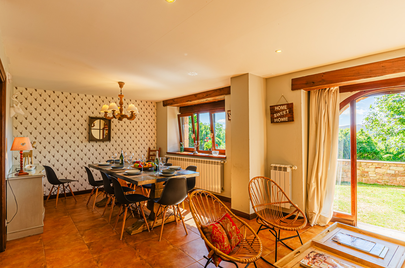 Dining/living area with access to gardens