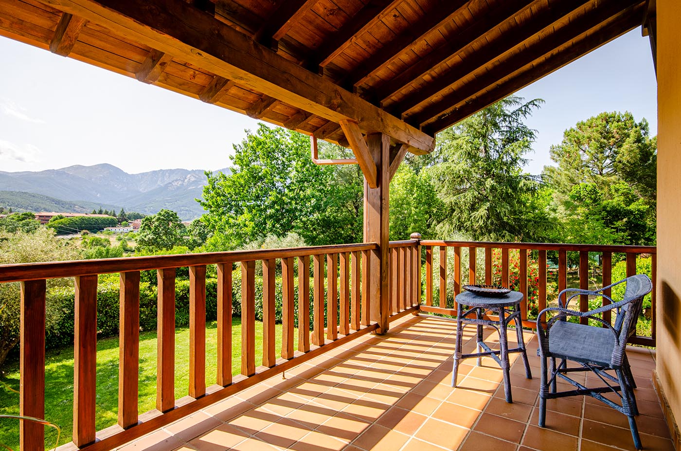 Large furnished terrace with excellent views 