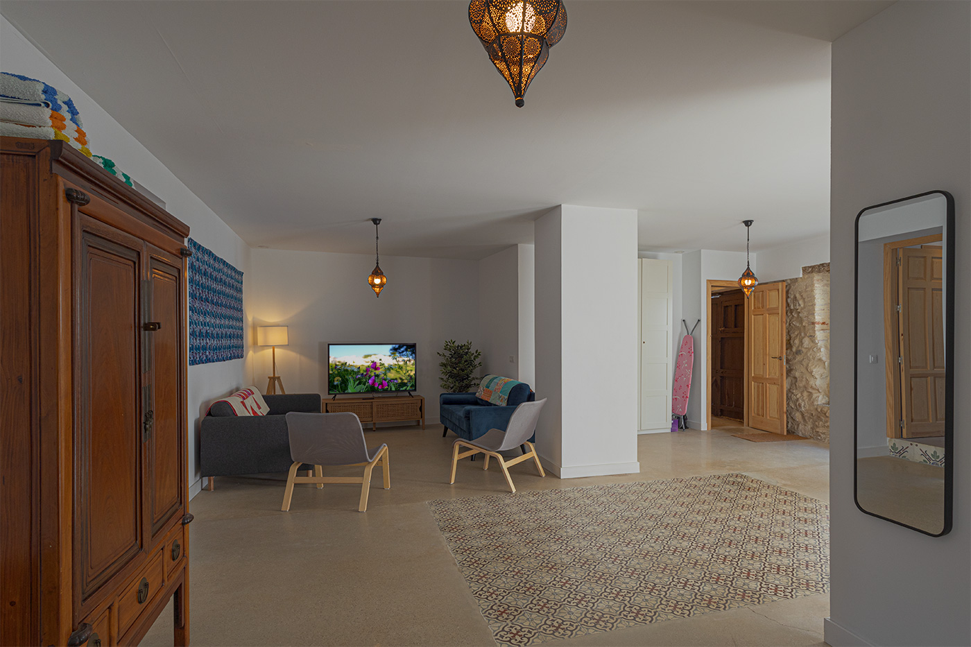 La única TV se encuentra en esta sala