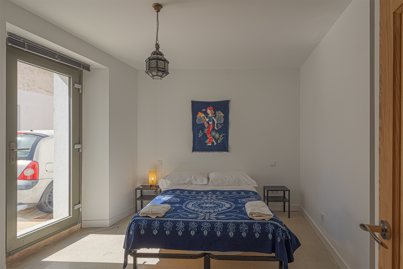 El dormitorio 6 tiene acceso directo a la calle