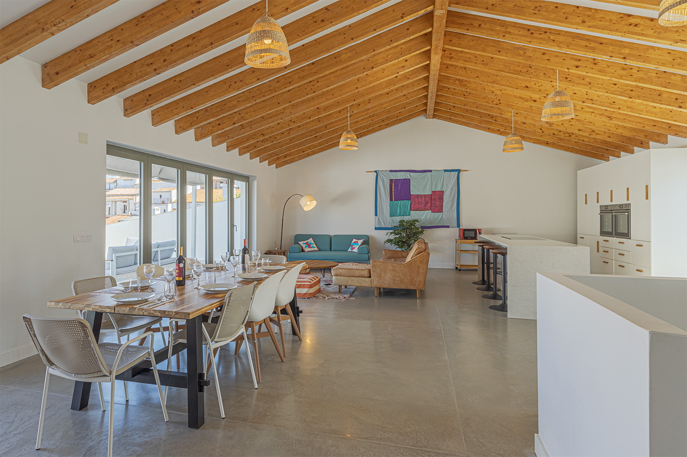 Salón, cocina y comedor todo en el mismo espacio