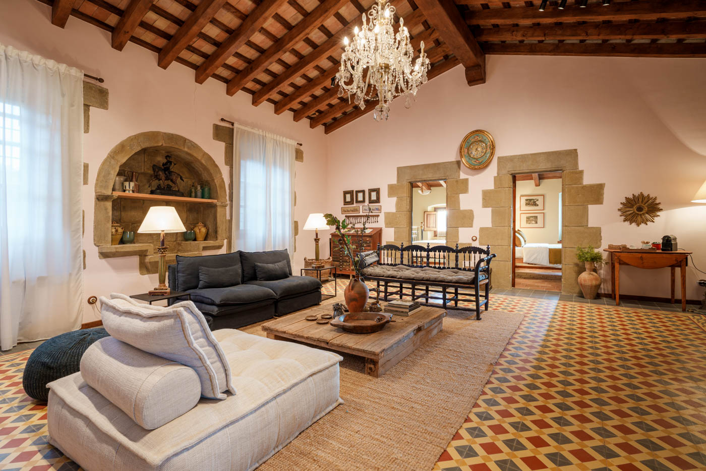 Elegante salón en planta primnera