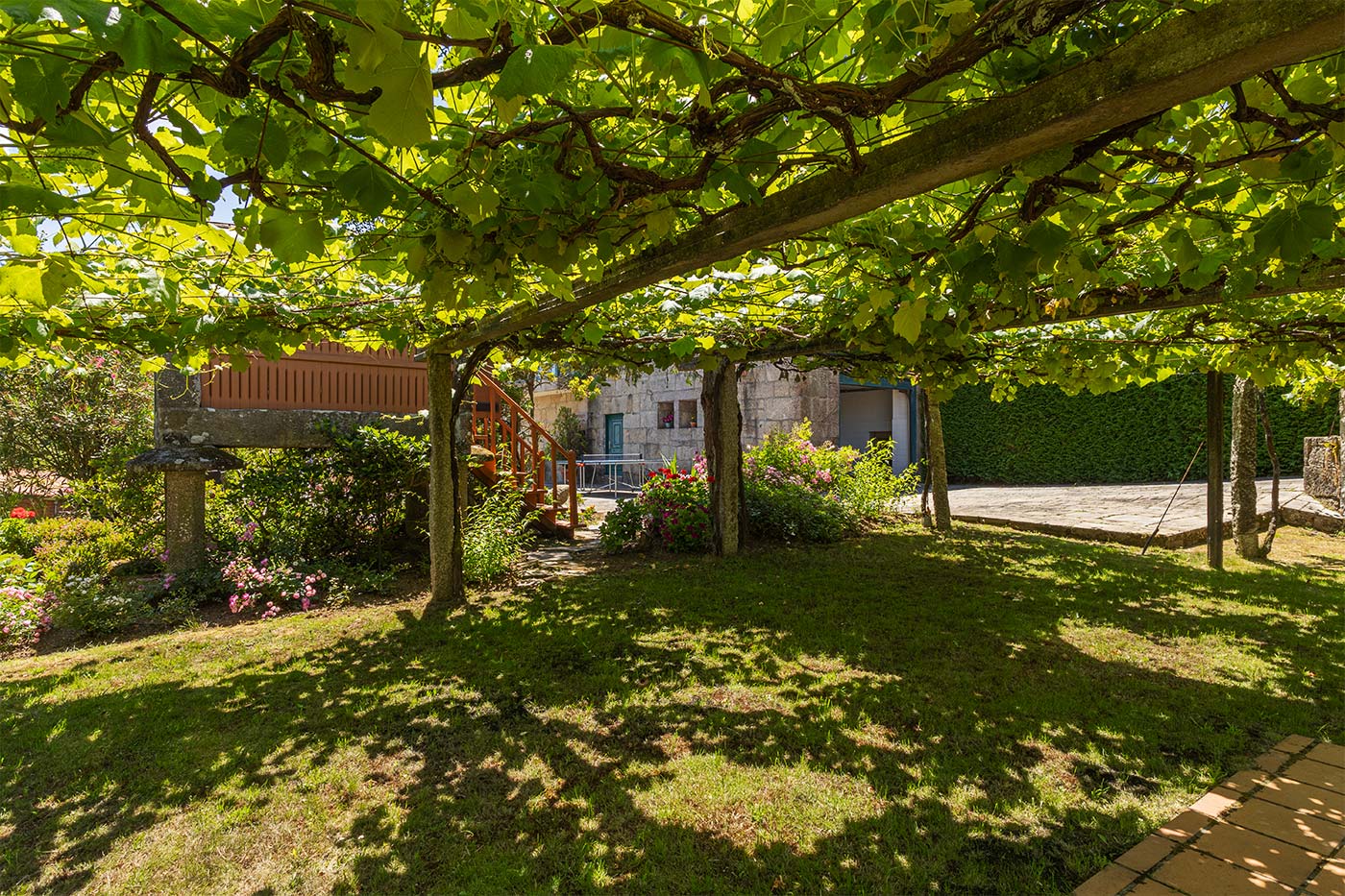 Zona de sombra para comer al aire libre o jugar