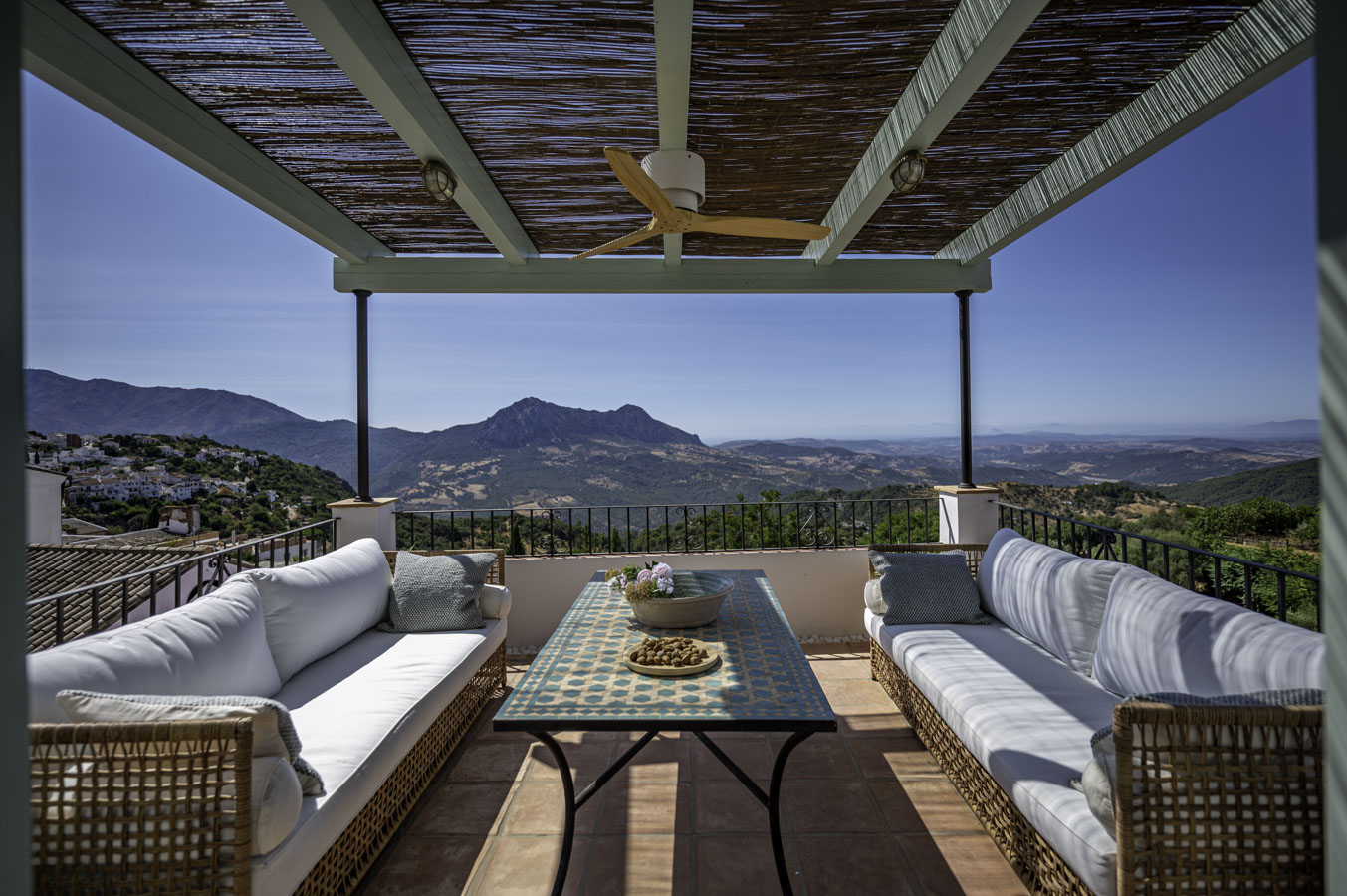 Fabulosa terraza con vistas hasta Africa