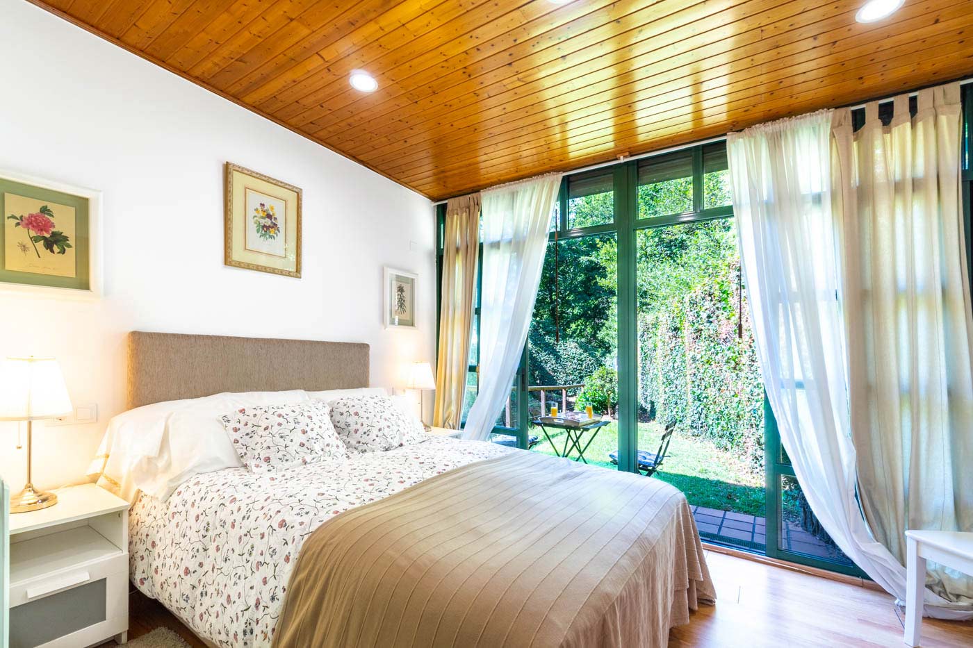 The ground floor room enjoys direct access to gardens