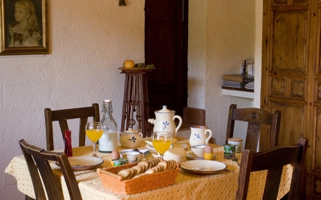 Enjoy your breakfast at this Holiday villa