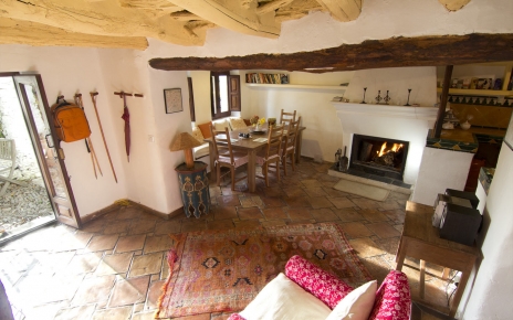 Open plan dining area / kitchen