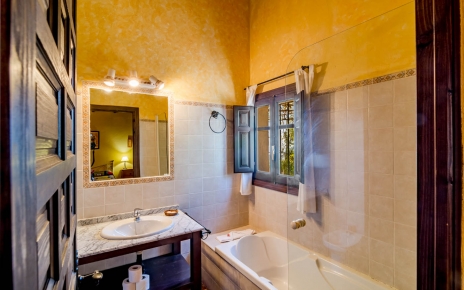 Baño con bañera 