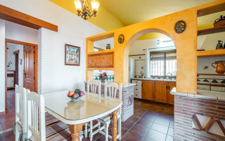 Open plan kitchen / dining / living areas