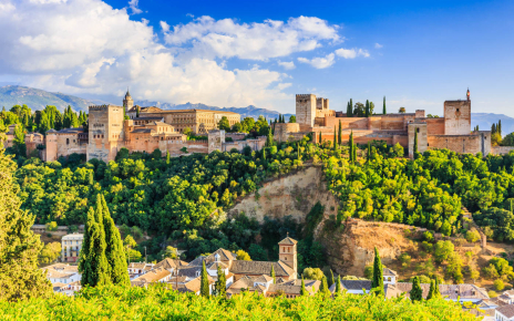 The magic of Granada and Alhambra are 40 minutes away