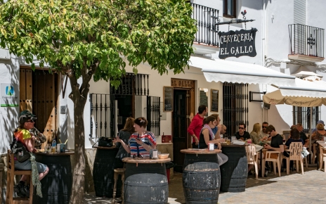 Sal a zonas locales a por tapas