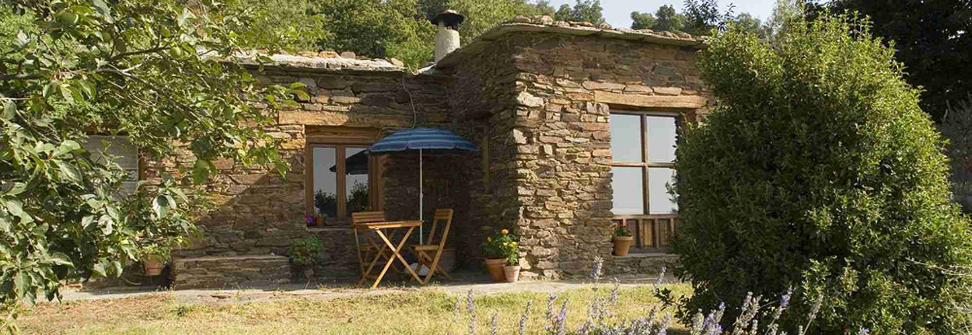 Rustic cottage with gardens and sunny views in the high Alpujarras