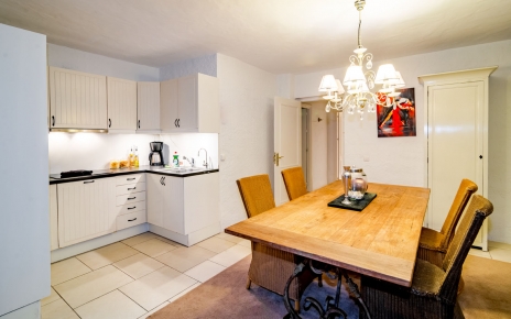 Apartamento con cocina en la planta baja