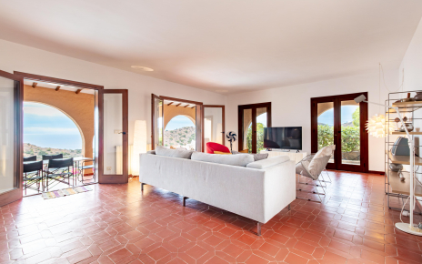 Your also enjoy sea views inside the property