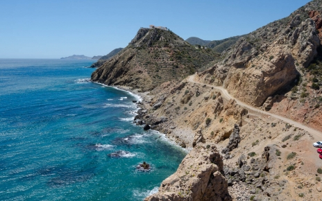 Conduce al sur de Mojácar en busca de playas salvajes