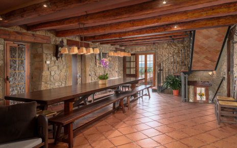 Indoor dining facilities