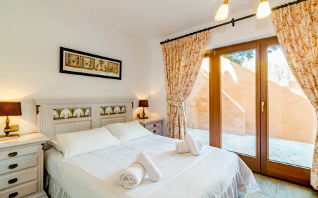 Bedrooms with doors to terraces