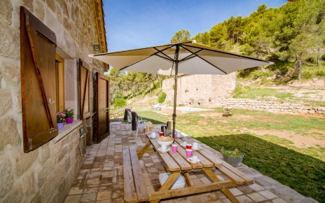 Zona con sombra junto a la casa