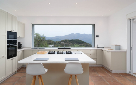 Disfruta del desayuno admirando las vistas