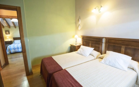 Habitación con dos camas