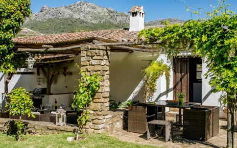 Casita anexa permanece cerrada (disponible bajo petición)