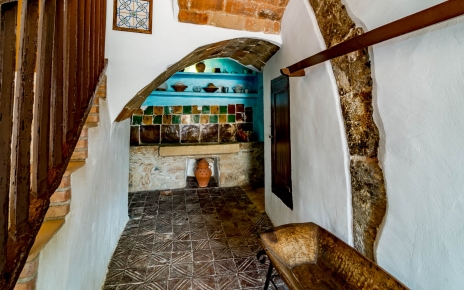 Pasillo de planta baja lleno de características originales