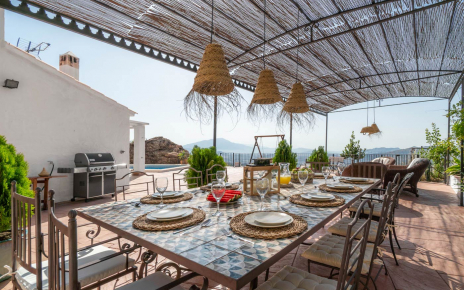 Outdoor meals with gas barbecue
