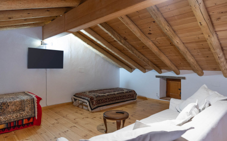 En la habitación loft con TV pueden dormir 3 niños