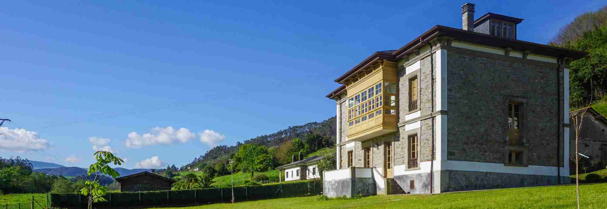 Genuine Asturias holiday villa 10 mins away from stunning beaches