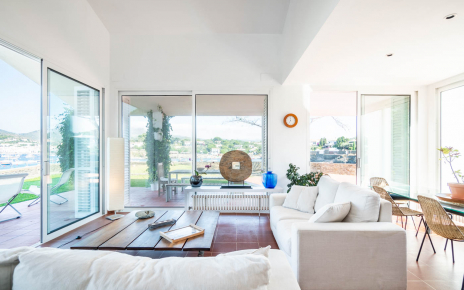 Desde el interior también se disfrutan las vistas