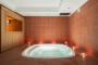 Jacuzzi en zona de spa 