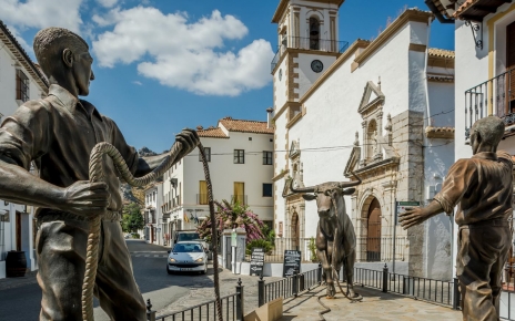 Your village is a traditional Pueblo Blanco