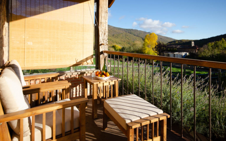 Porche con mobiliario