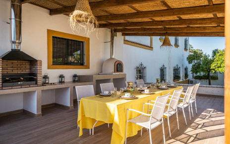 Barbecue area with pergola