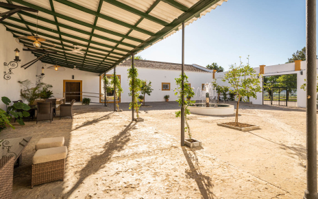 Main patio to your holiday villa