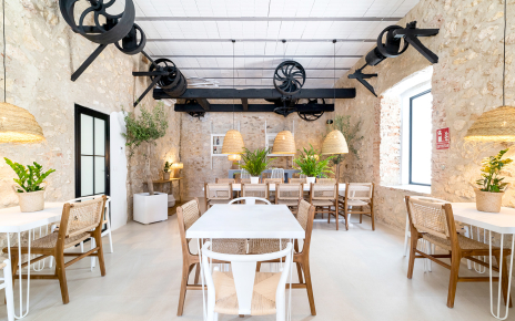 Zona de comedor junto al salón