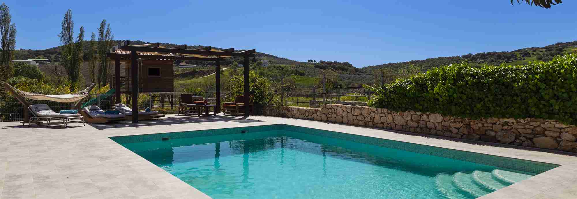 Family home in private location with fenced pool in Andalusian countryside