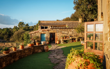 Puerta de entrada al interior tu villa